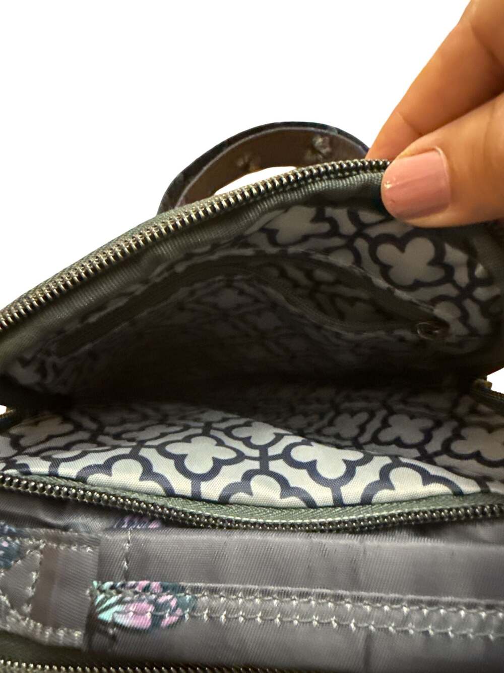 Lug Skeeter Convertible Crossbody Bag Butterfly Grey Print - Picture 3 of 4